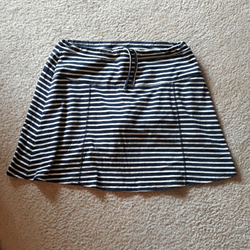 Toad&Co Navy and White Striped Skort